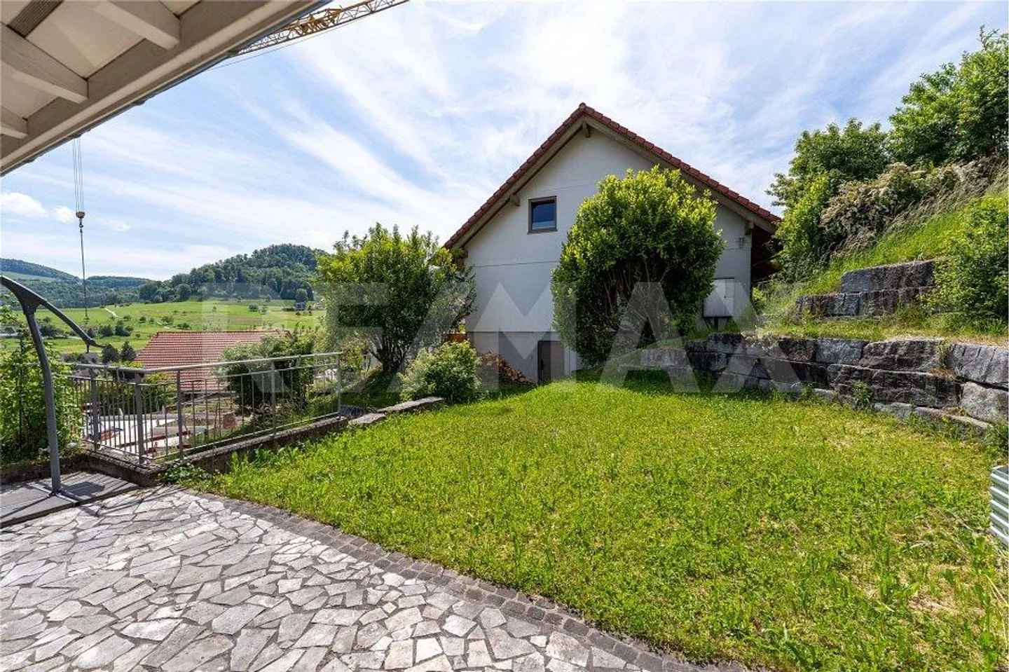 Casa unifamiliare spaziosa e moderna con vista sul verde - Foto 9 di 13