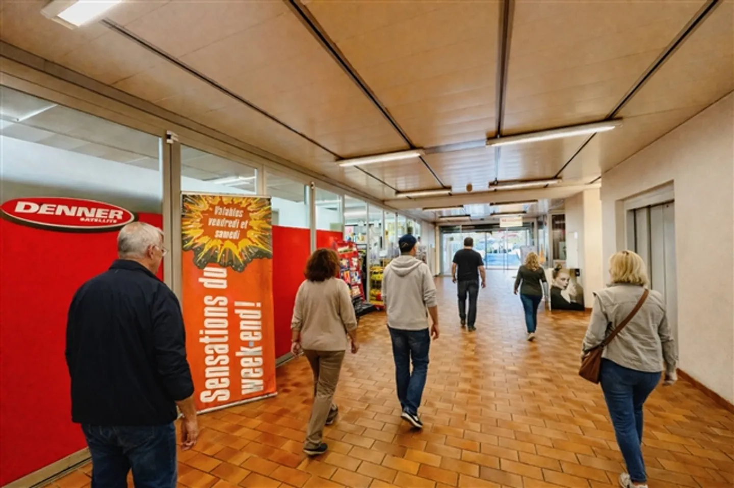 «Gewerbeflächen zur Miete – Montolieu Einkaufszentrum, Lausanne» - Foto 2 von 3