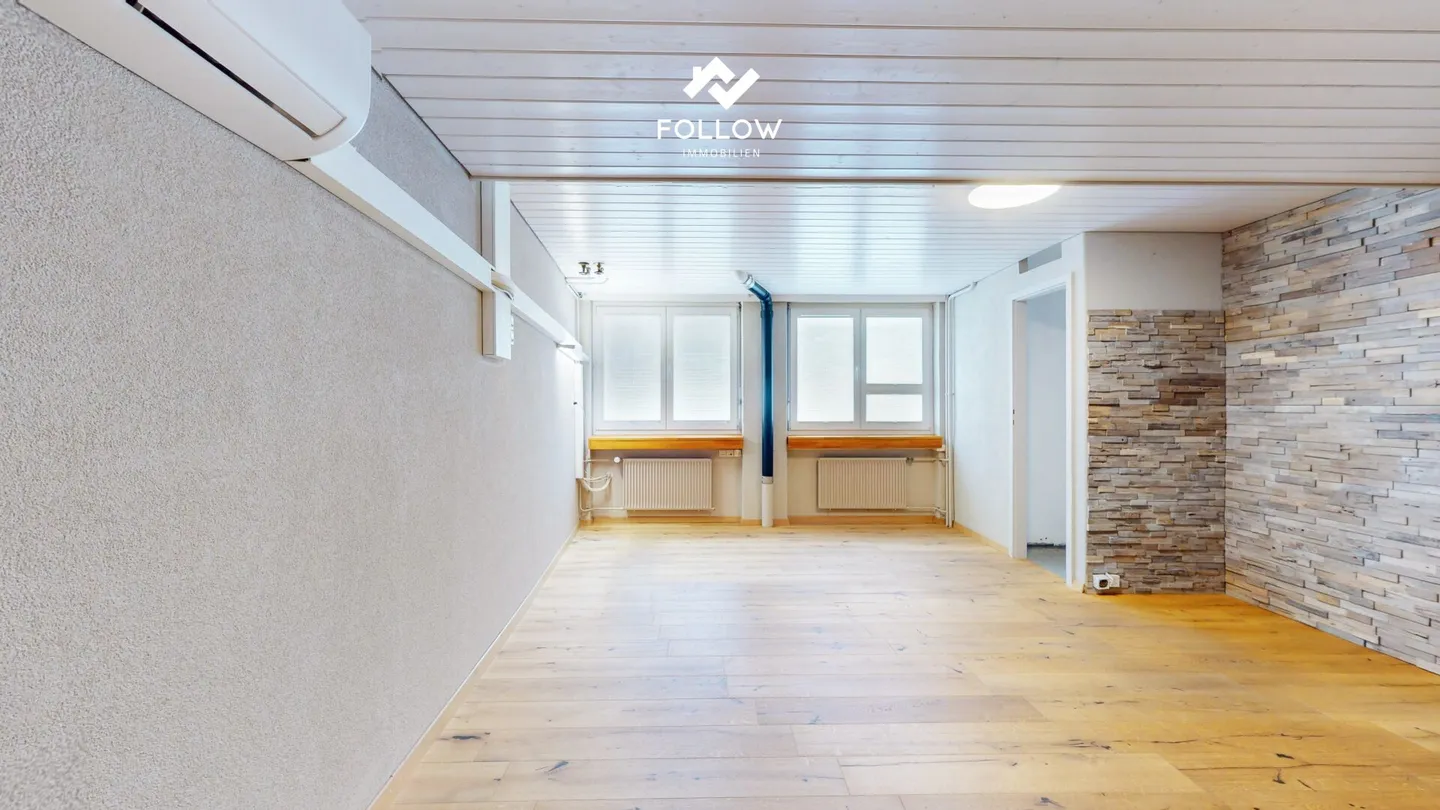 Versatile commercial space in the center of Lengnau - with flexible room concept - Photo 10 of 24