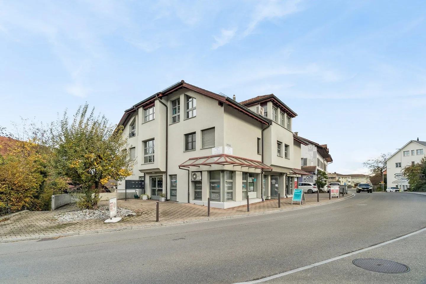 Investimento solido: spazio commerciale in proprietà condominiale con un rendimento del 4,35% - Foto 2 di 4