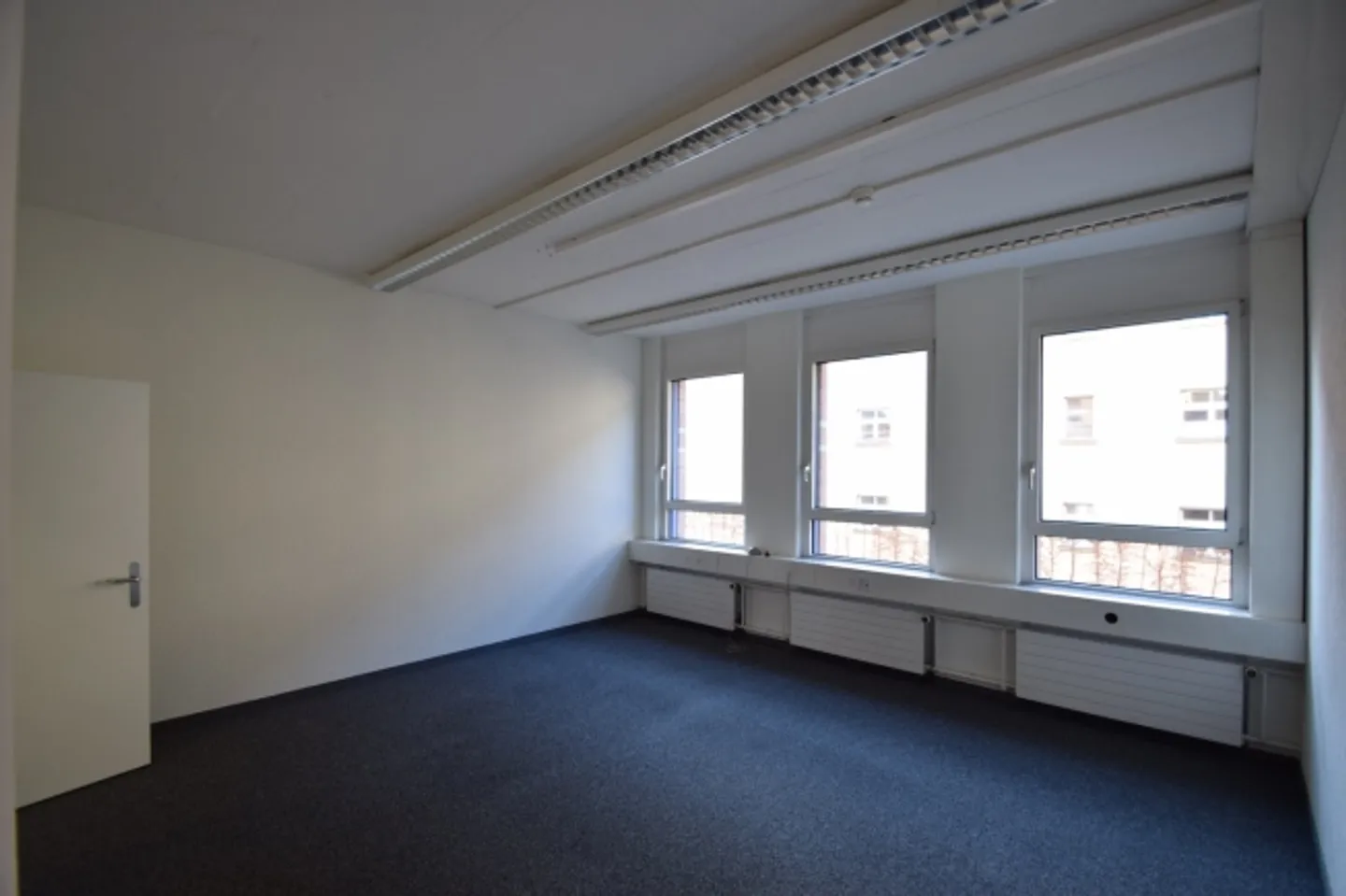 Spazio ufficio in affitto - Foto 1 di 13