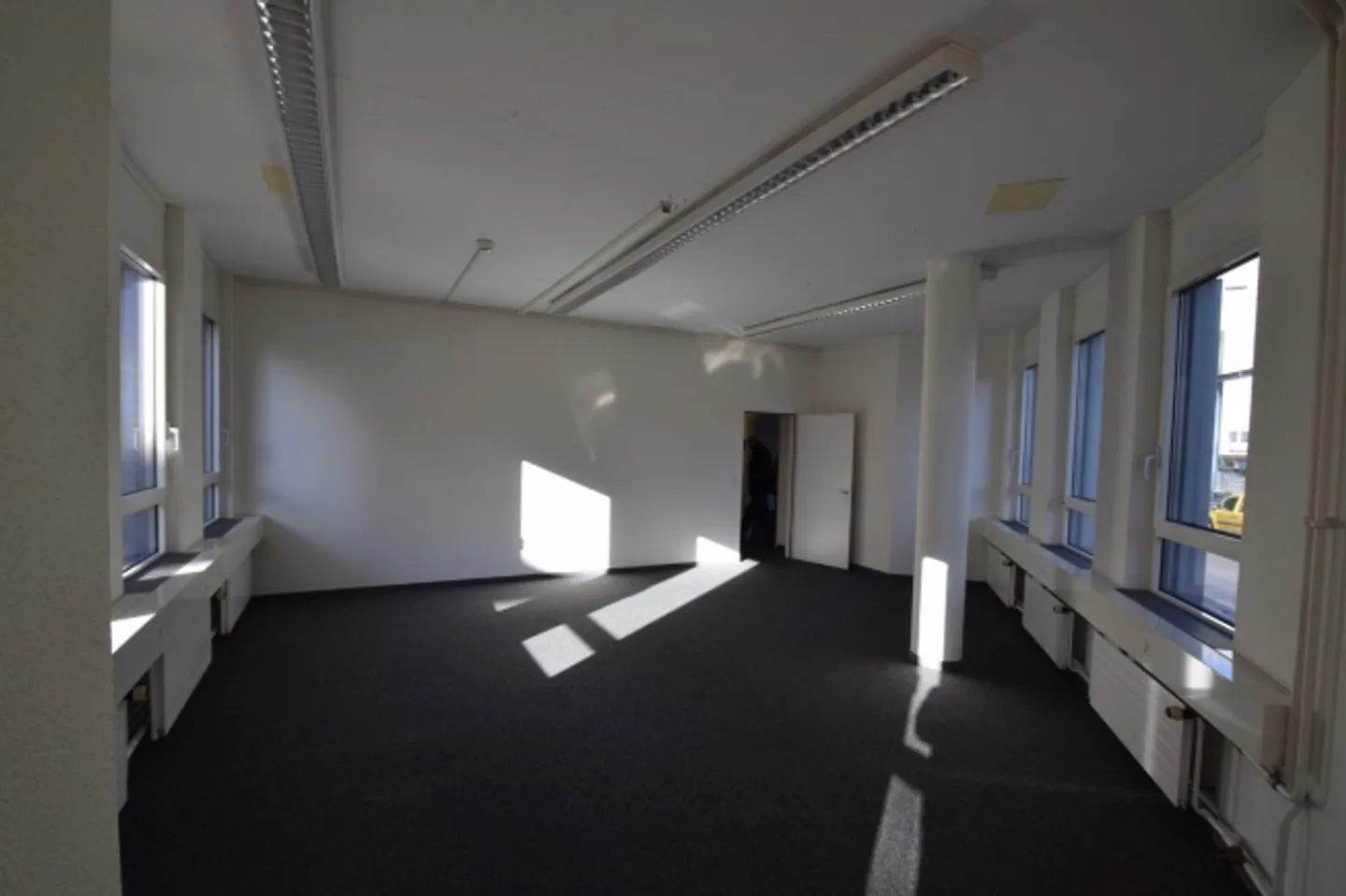 Spazio ufficio in affitto - Foto 4 di 13