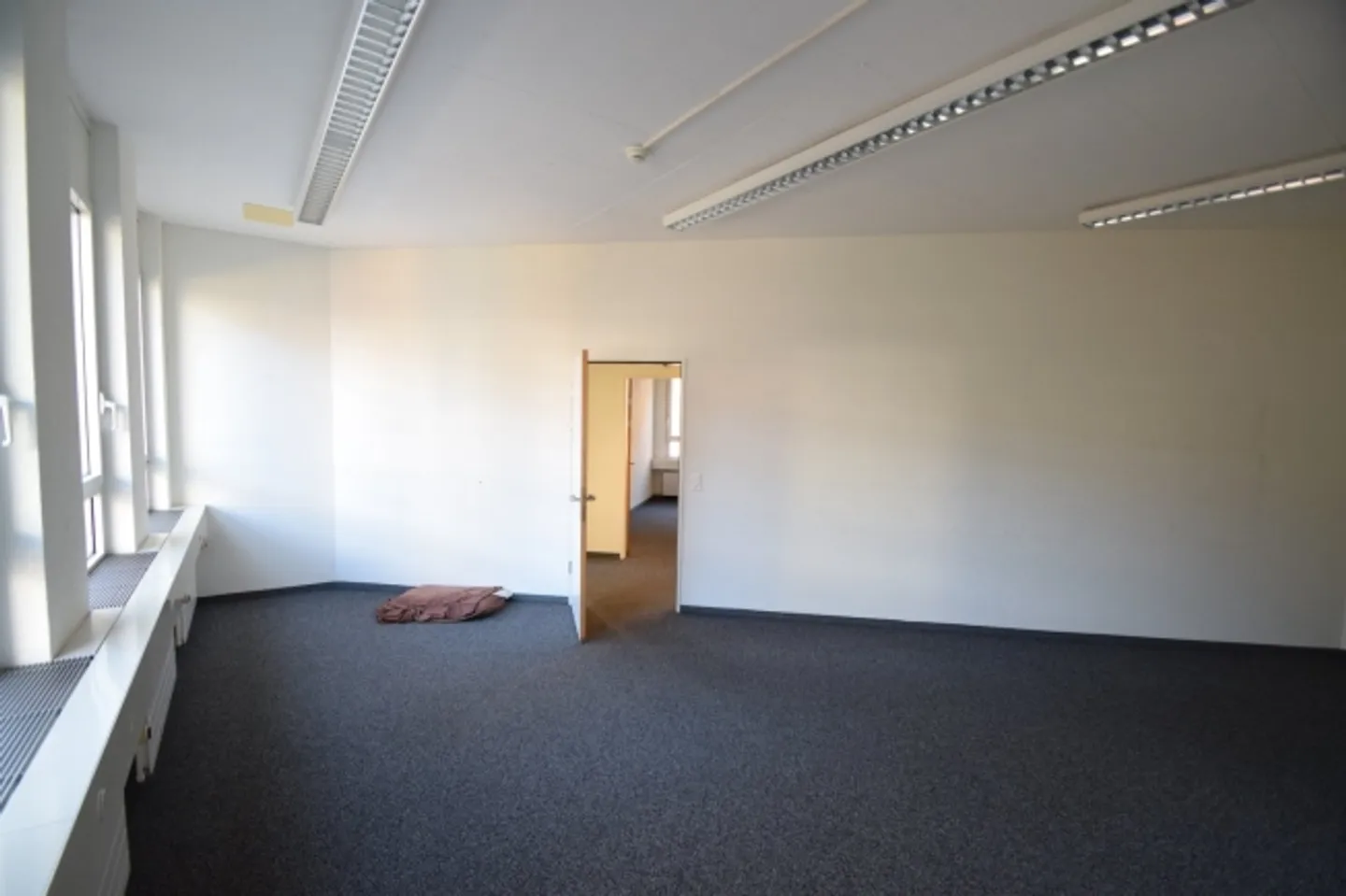 Spazio ufficio in affitto - Foto 6 di 13