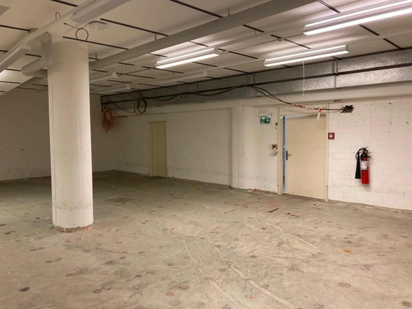 Spazio ufficio in affitto - Foto 7 di 13