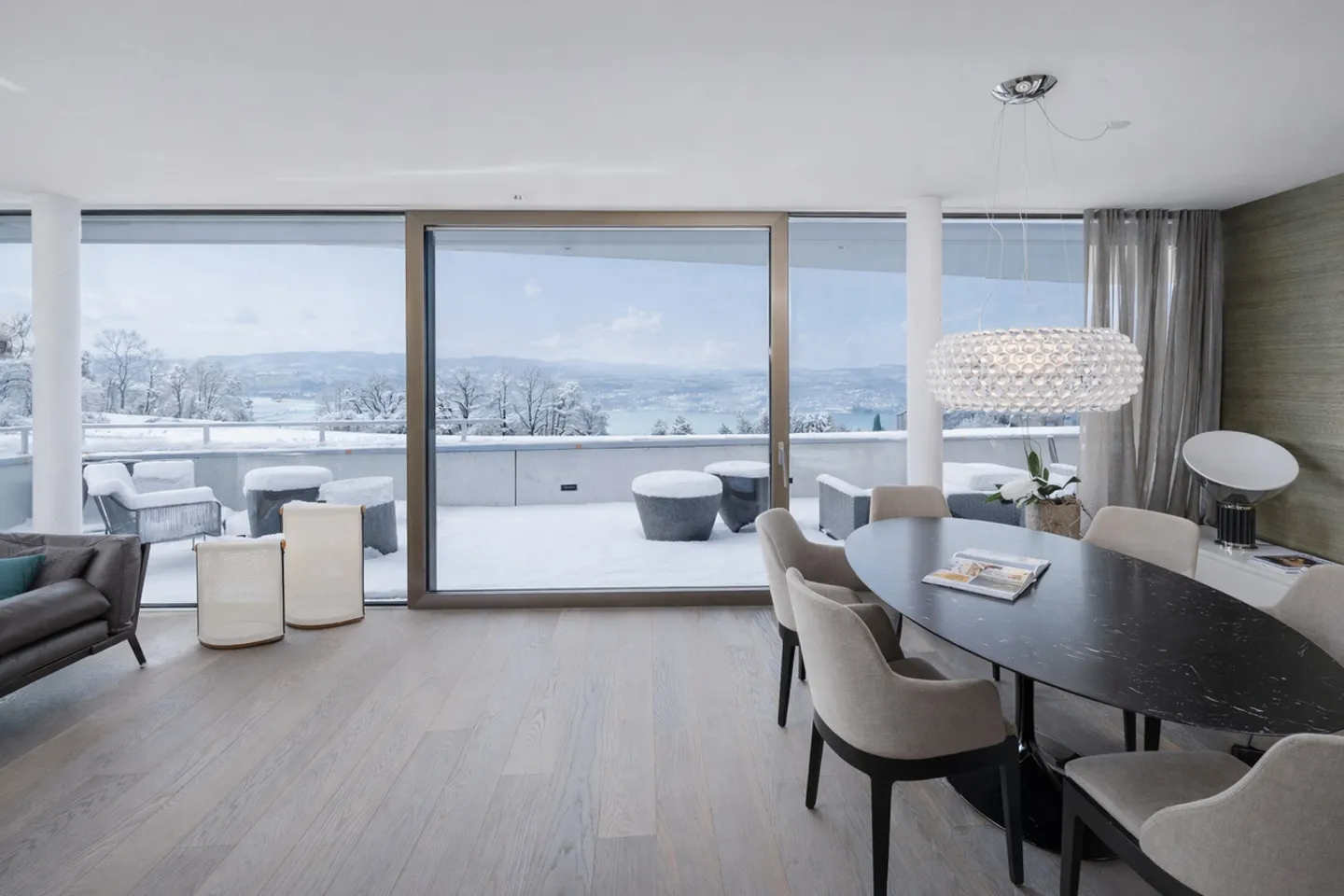 Vivre du côté ensoleillé du lac de Zurich - Photo 1 sur 12