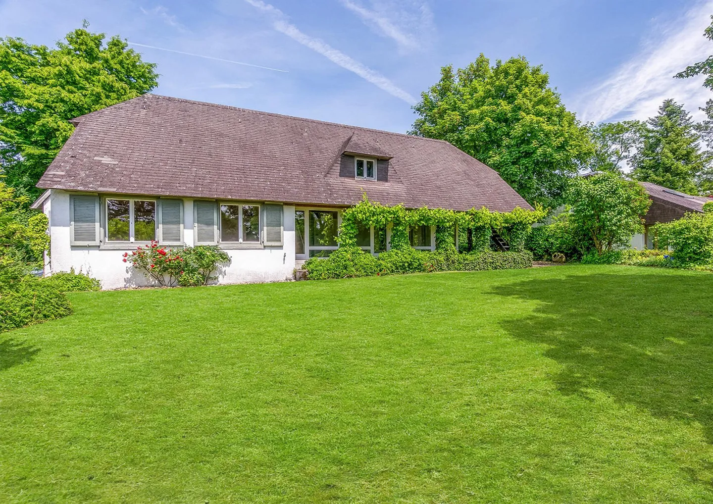 Country House Idyl with Plenty of Space and a Beautiful Garden - Photo 1 of 4