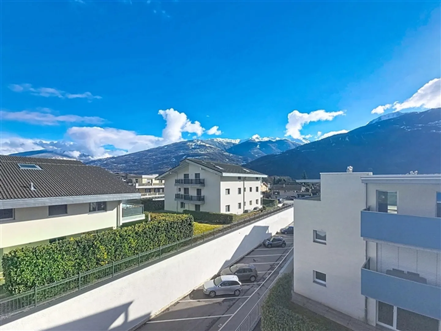 Appartement penthouse de 4,5 pièces avec grande terrasse et vue dégagée - Photo 11 sur 11