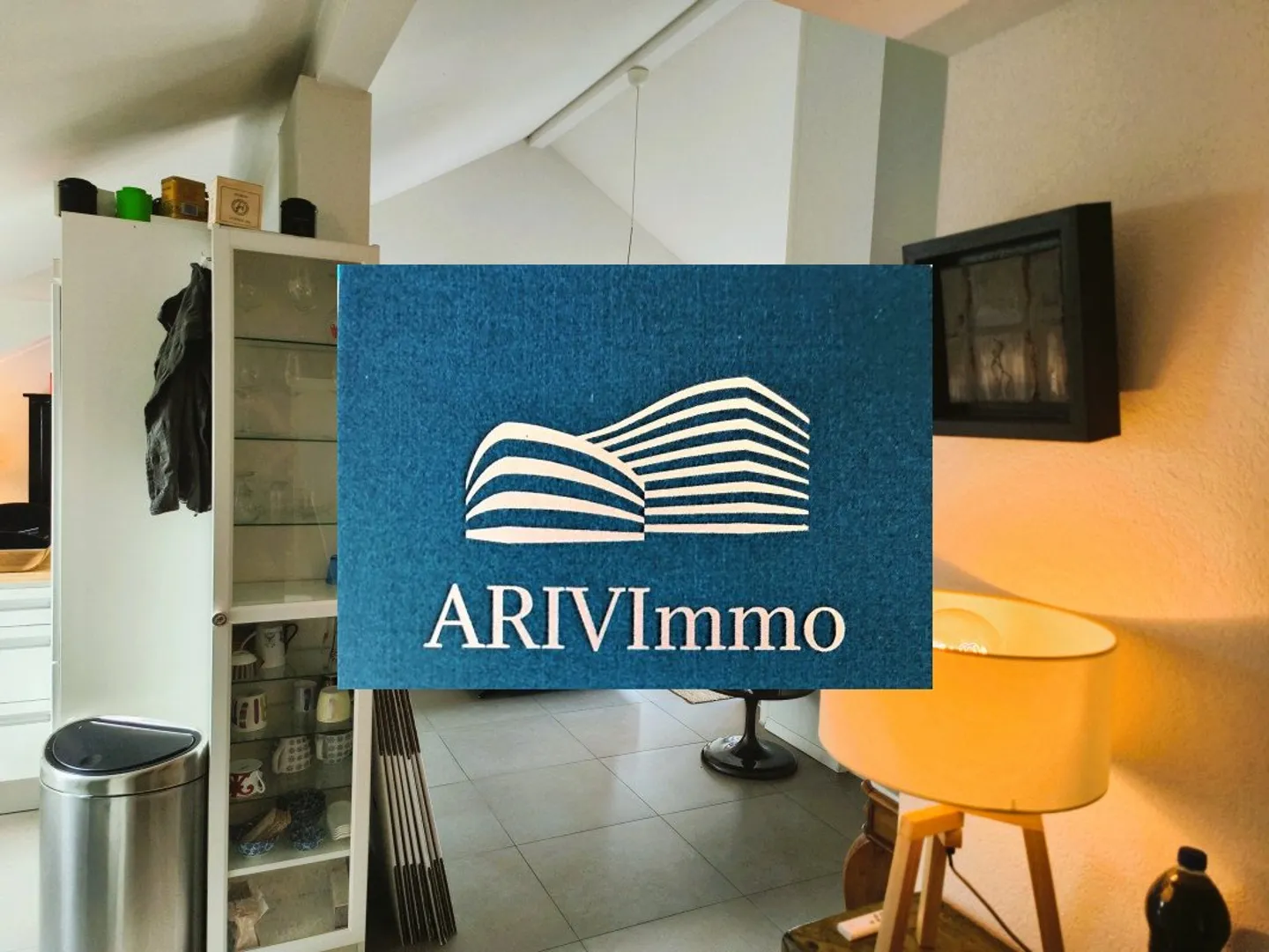 VUE INHABITUELLE, PENTHOUSE ATYPIQUE - Photo 3 sur 11
