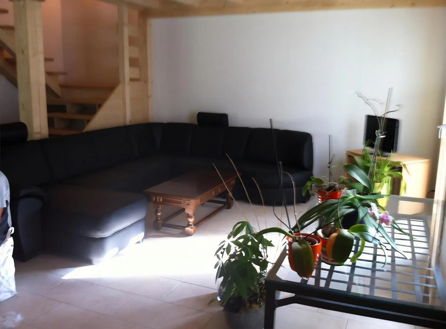 Spacious, Modern Corner Single-Family House - Photo 3 of 9