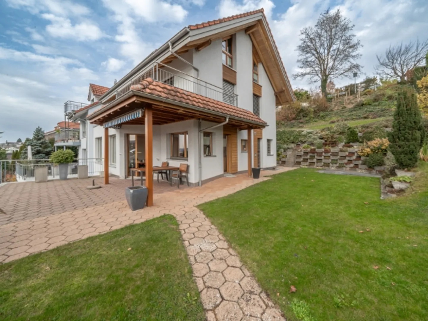 Charmantes Einfamilienhaus mit Seesicht - Foto 4 von 10