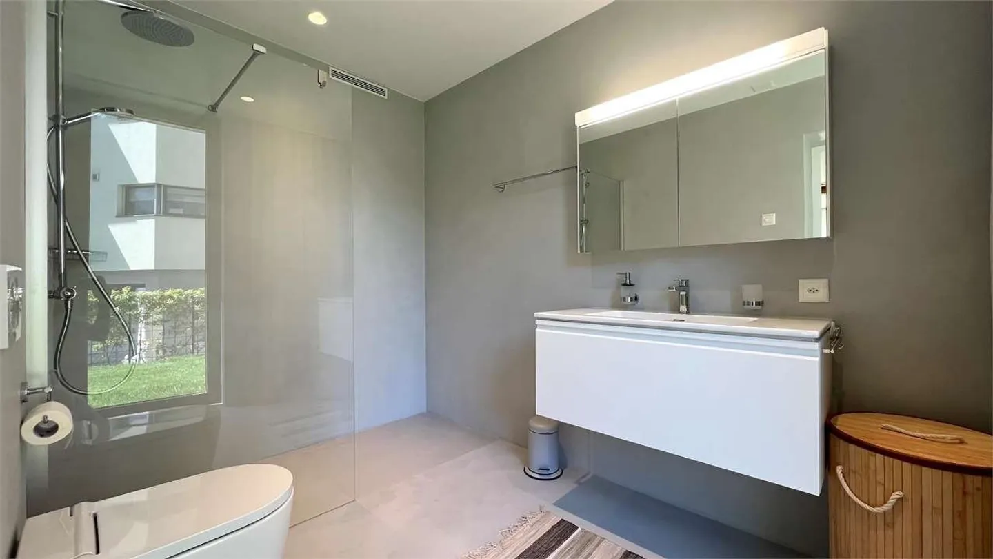 Minusio - Nouvel appartement avec grand jardin et vue sur le lac - Photo 9 sur 13