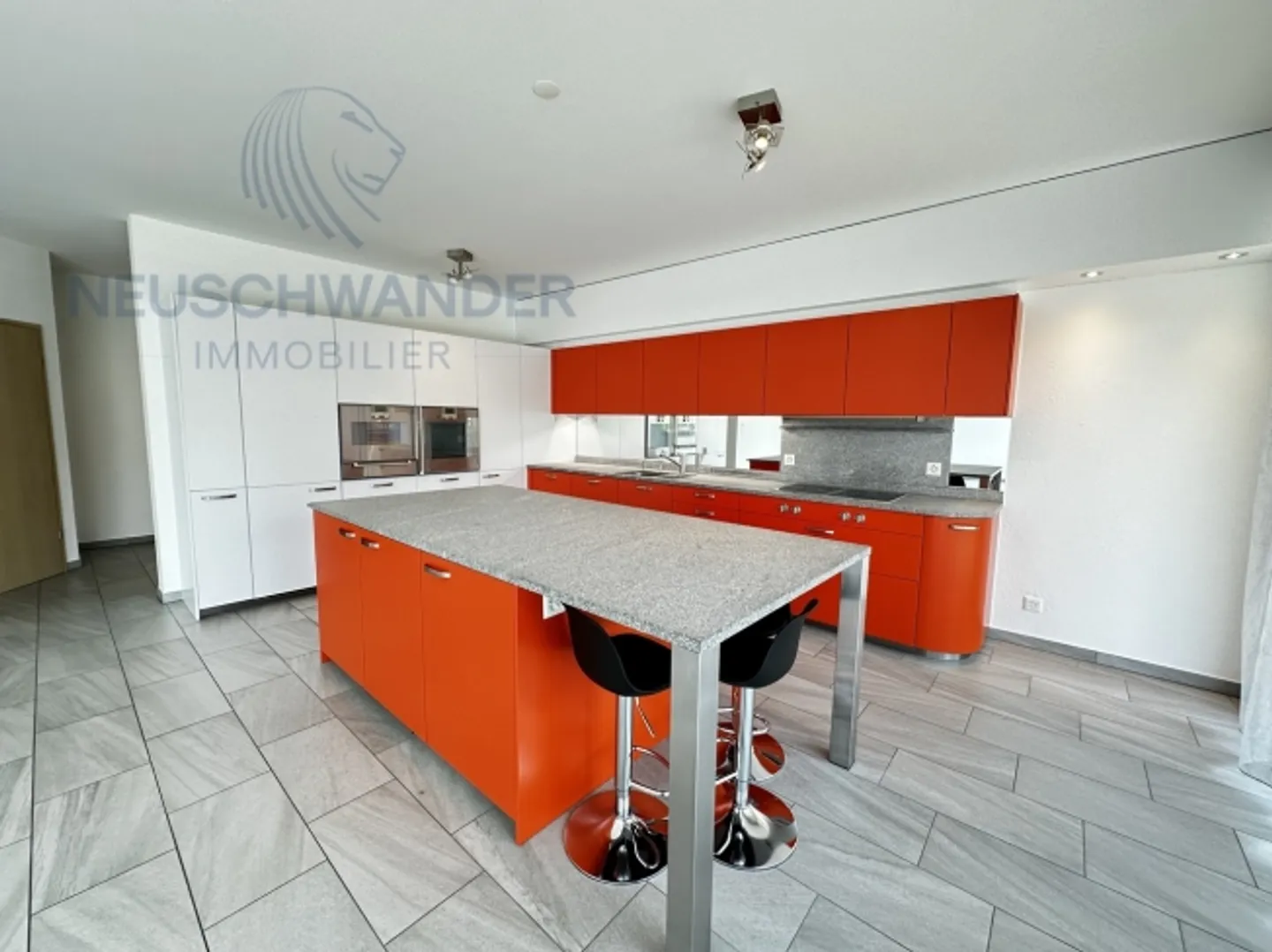 Bungalow moderno, posizione ideale, adatto a persone disabili - Foto 2 di 12