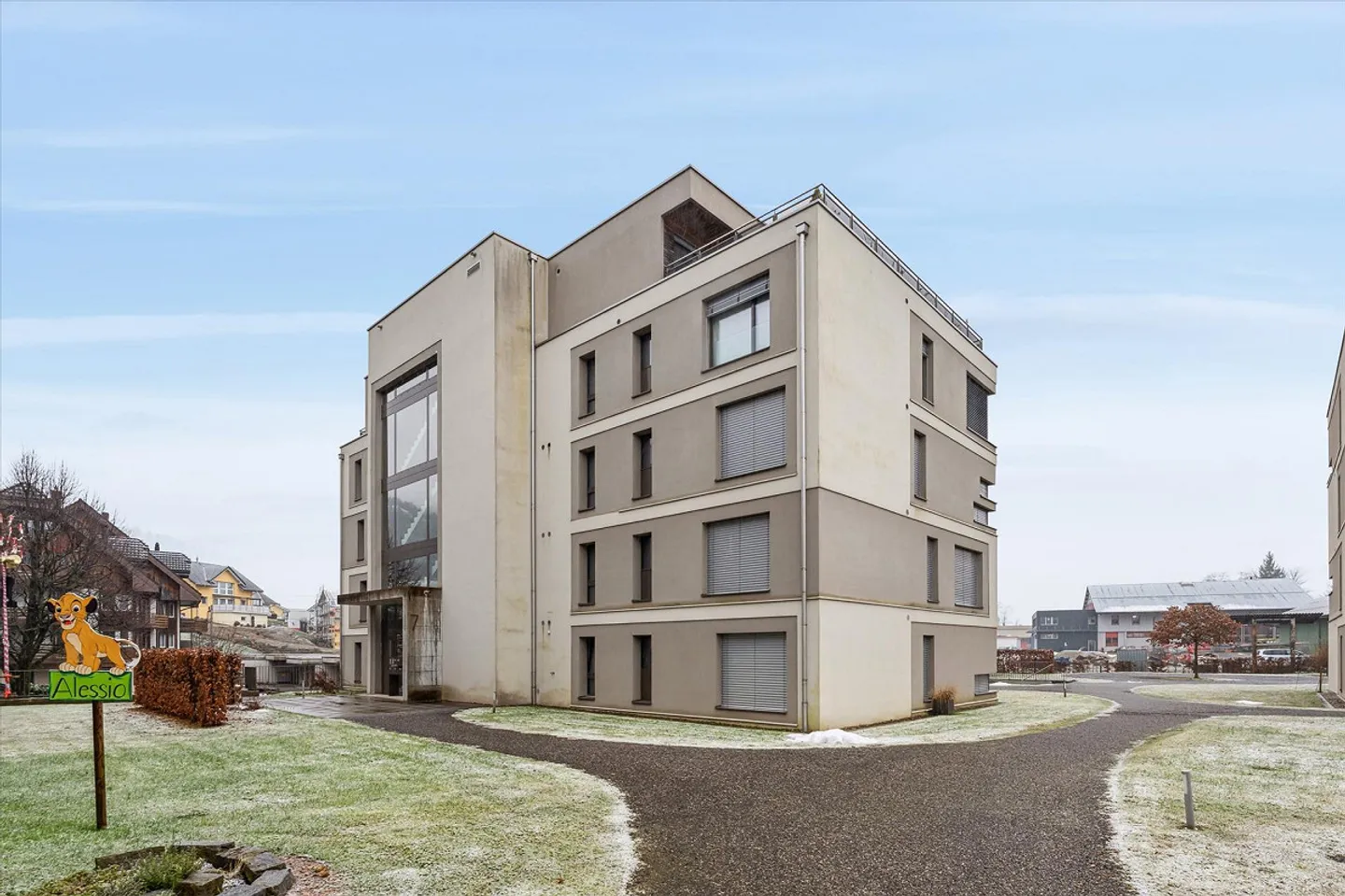 Moderne Attika-Wohnung im Mülipark - Foto 1 von 7