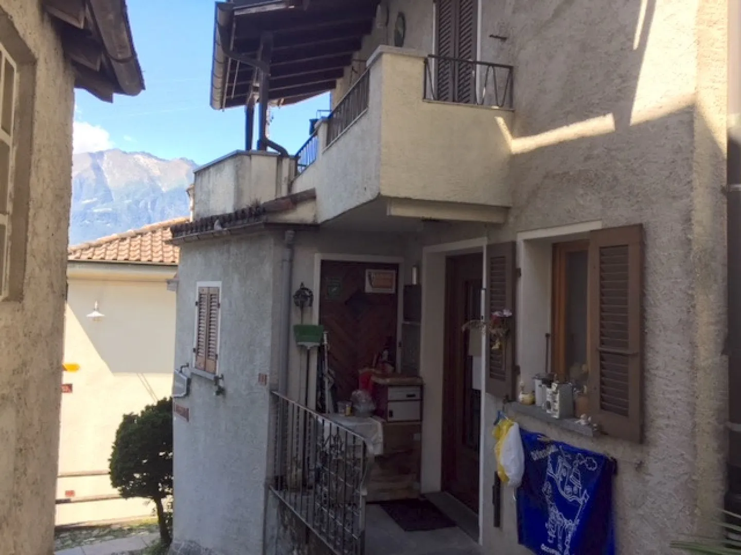 Casa speciale del Ticino a Caviano - Foto 2 di 10