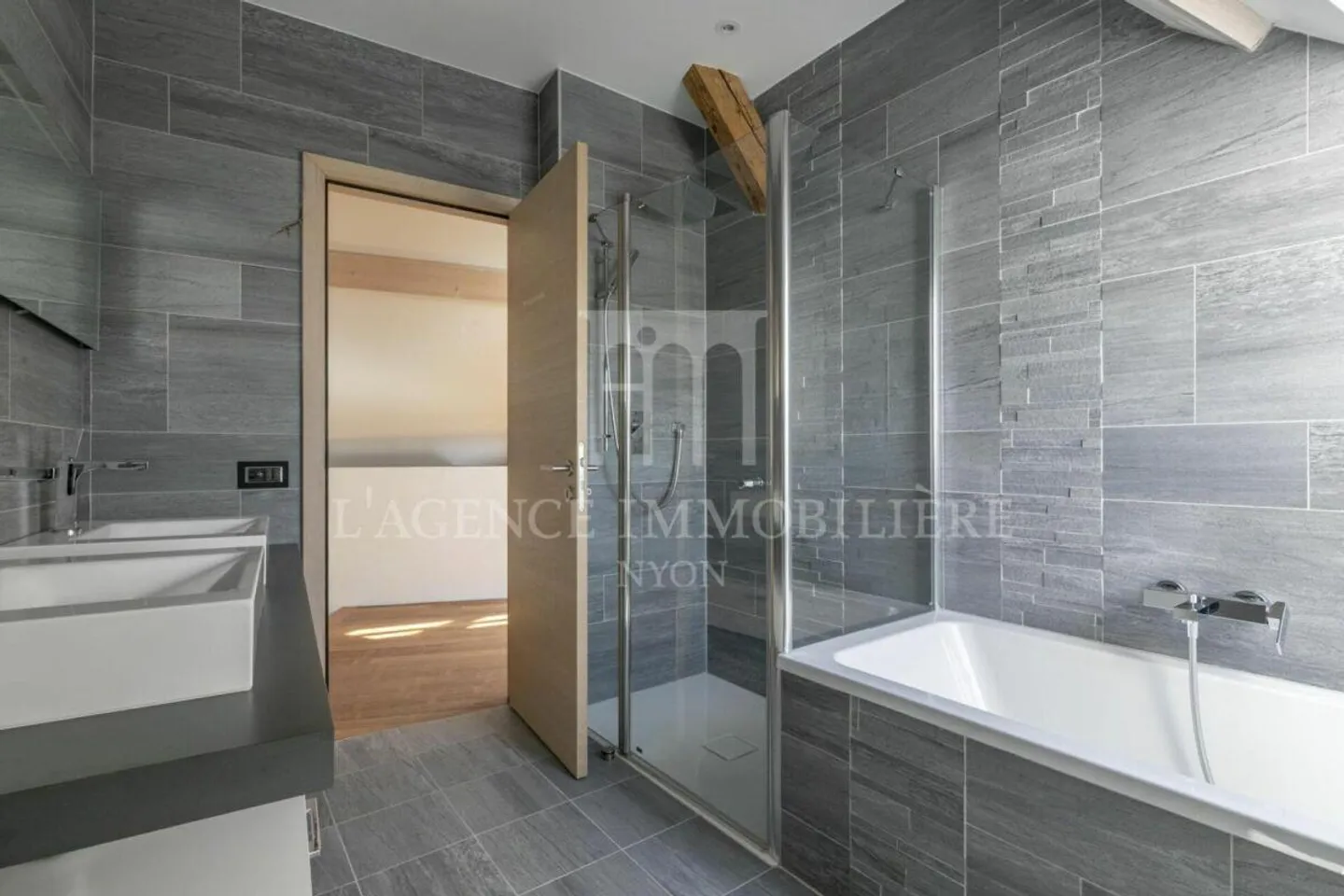 Attique 5.5 pièces à Aubonne - Photo 2 sur 11