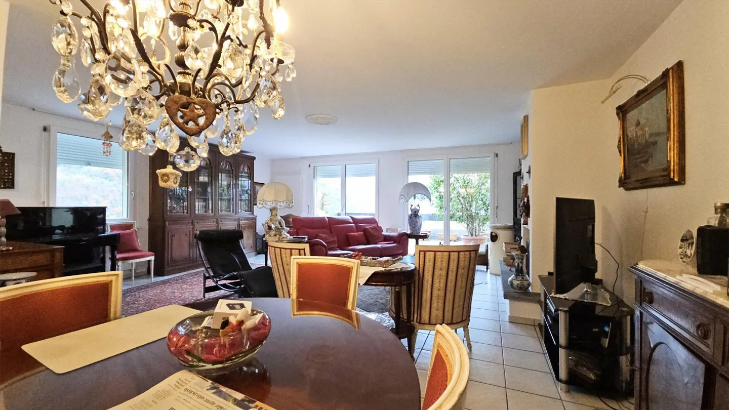 5.5 room villa with views of Lake Maggiore in Pianezzo - Photo 3 of 9