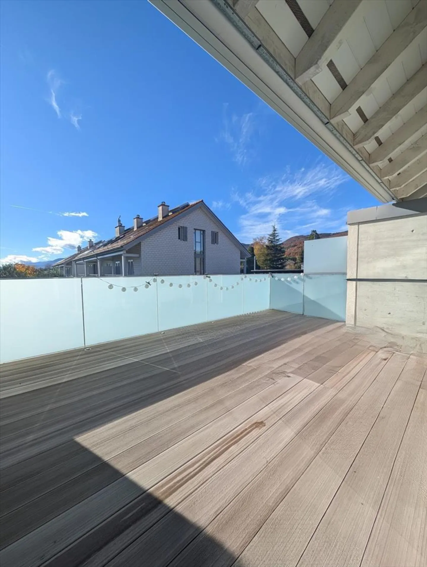 Magnificent 4.5-room duplex in Genolier - Photo 1 of 9