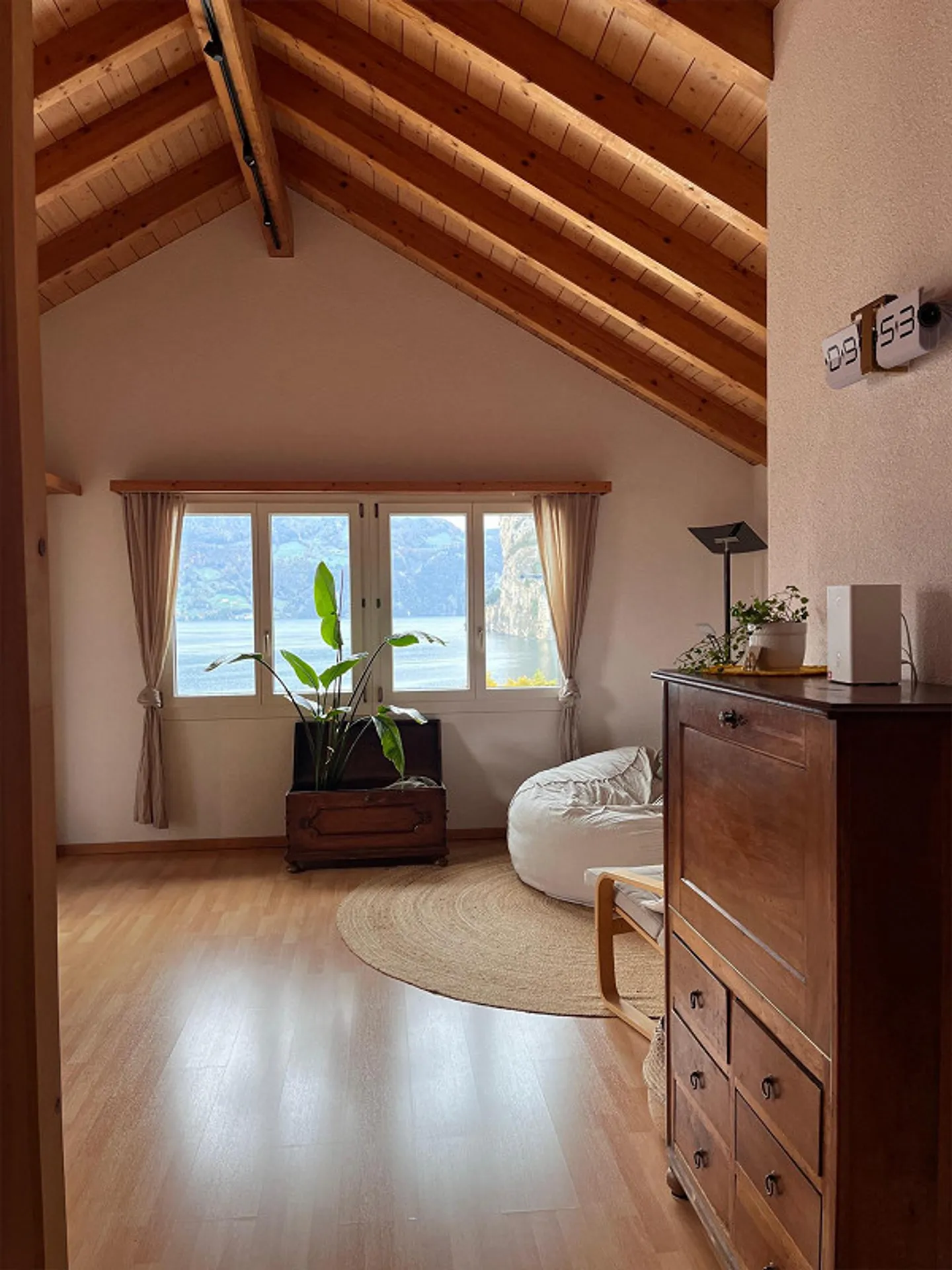 2.5 Zimmer-Dachwohnung - Foto 2 von 10
