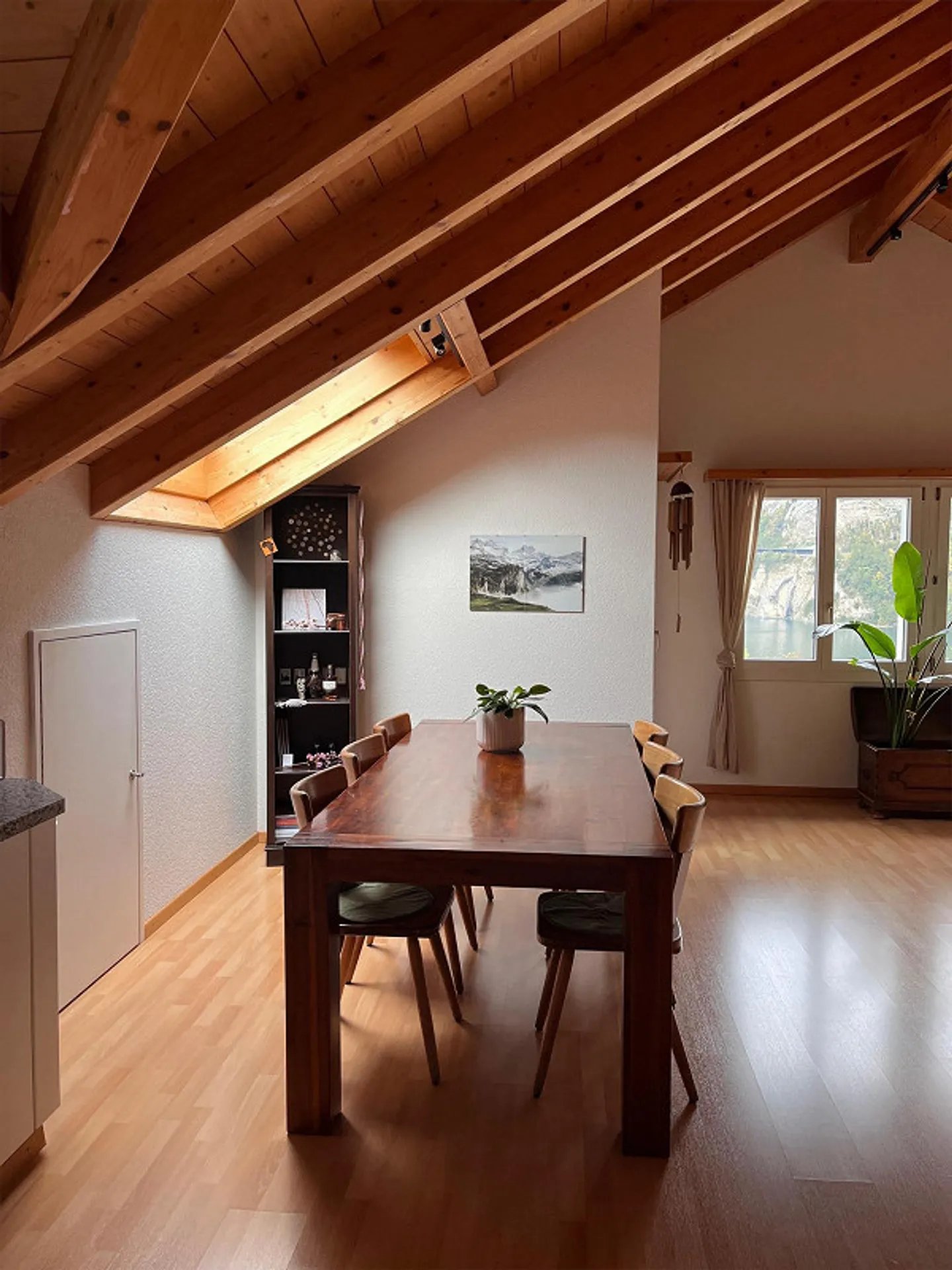 2.5 Zimmer-Dachwohnung - Foto 3 von 10