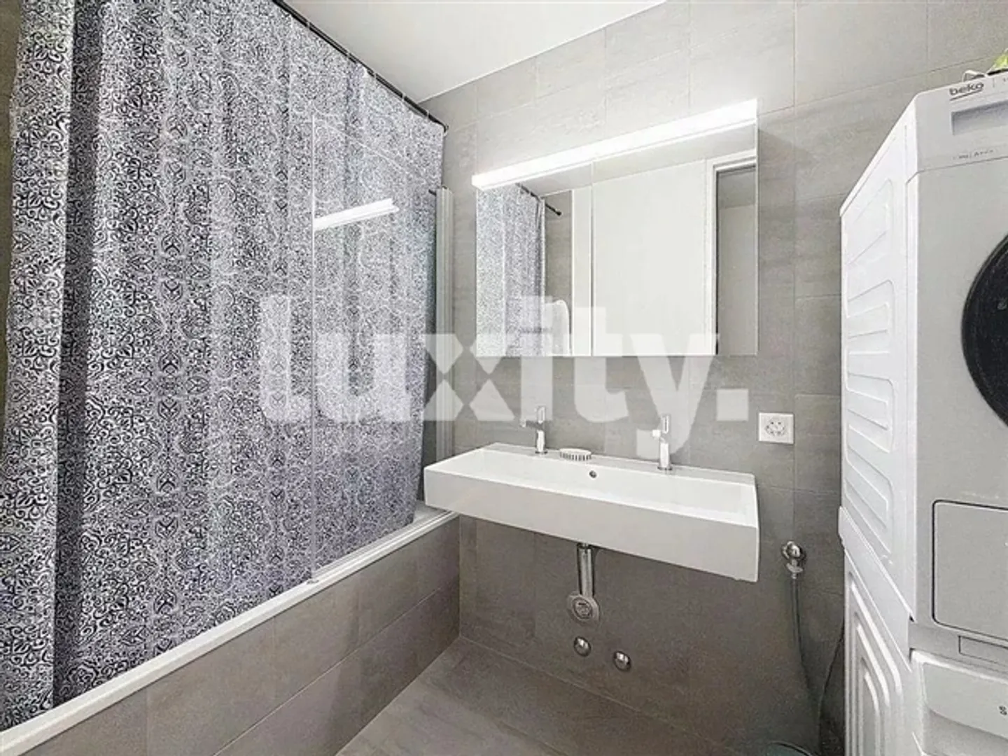 For rent - Beautiful, modern apartment in Crans. - Photo 7 of 8