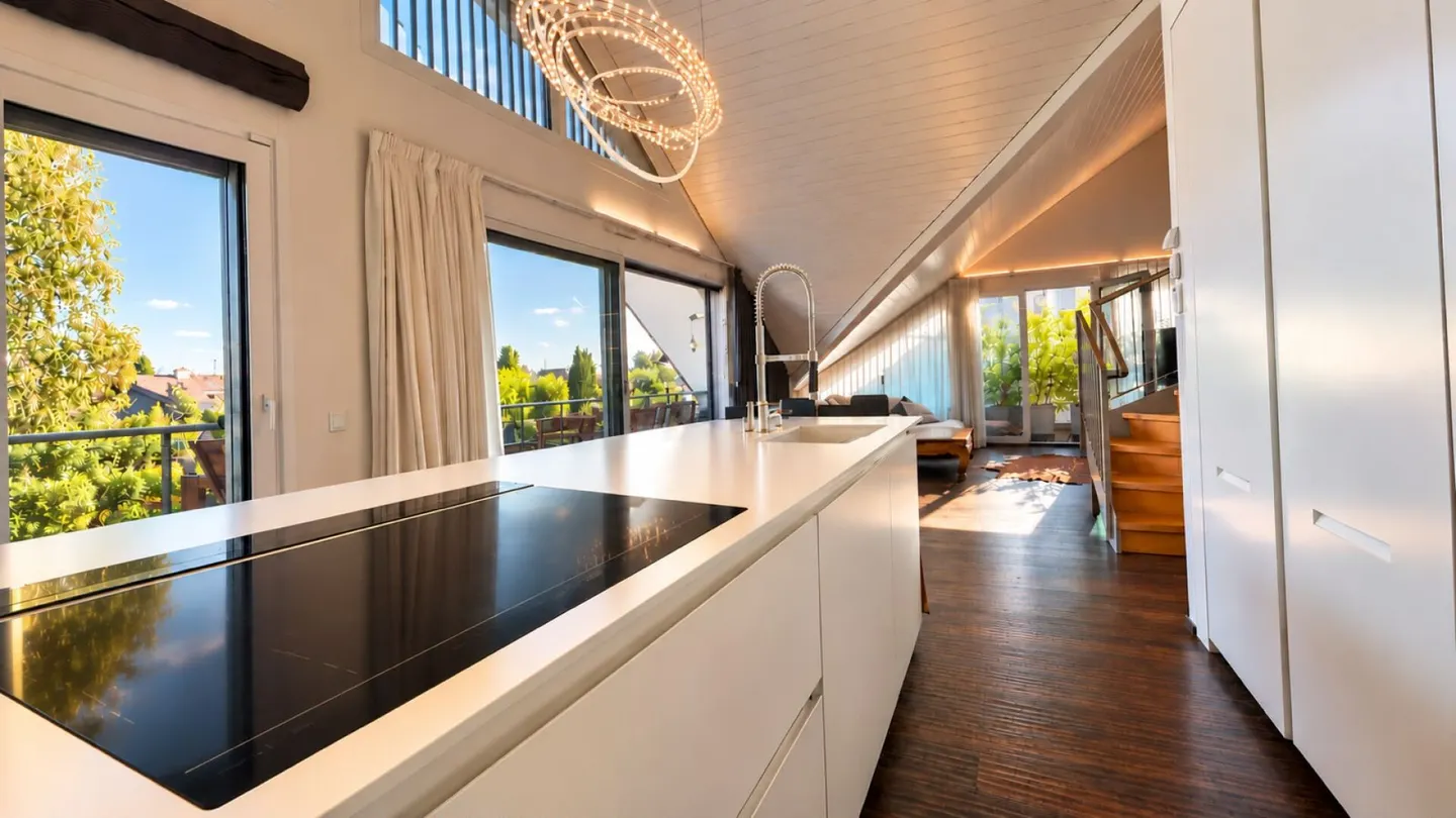 Superbo duplex attico nel cuore di Mies - Foto 5 di 10