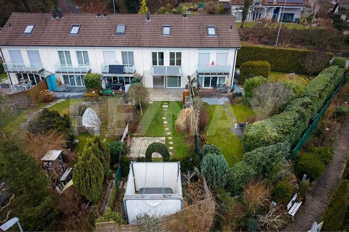 Maison mitoyenne – Paix, espace et lieux de retraite sur trois étages - Photo 5 sur 13