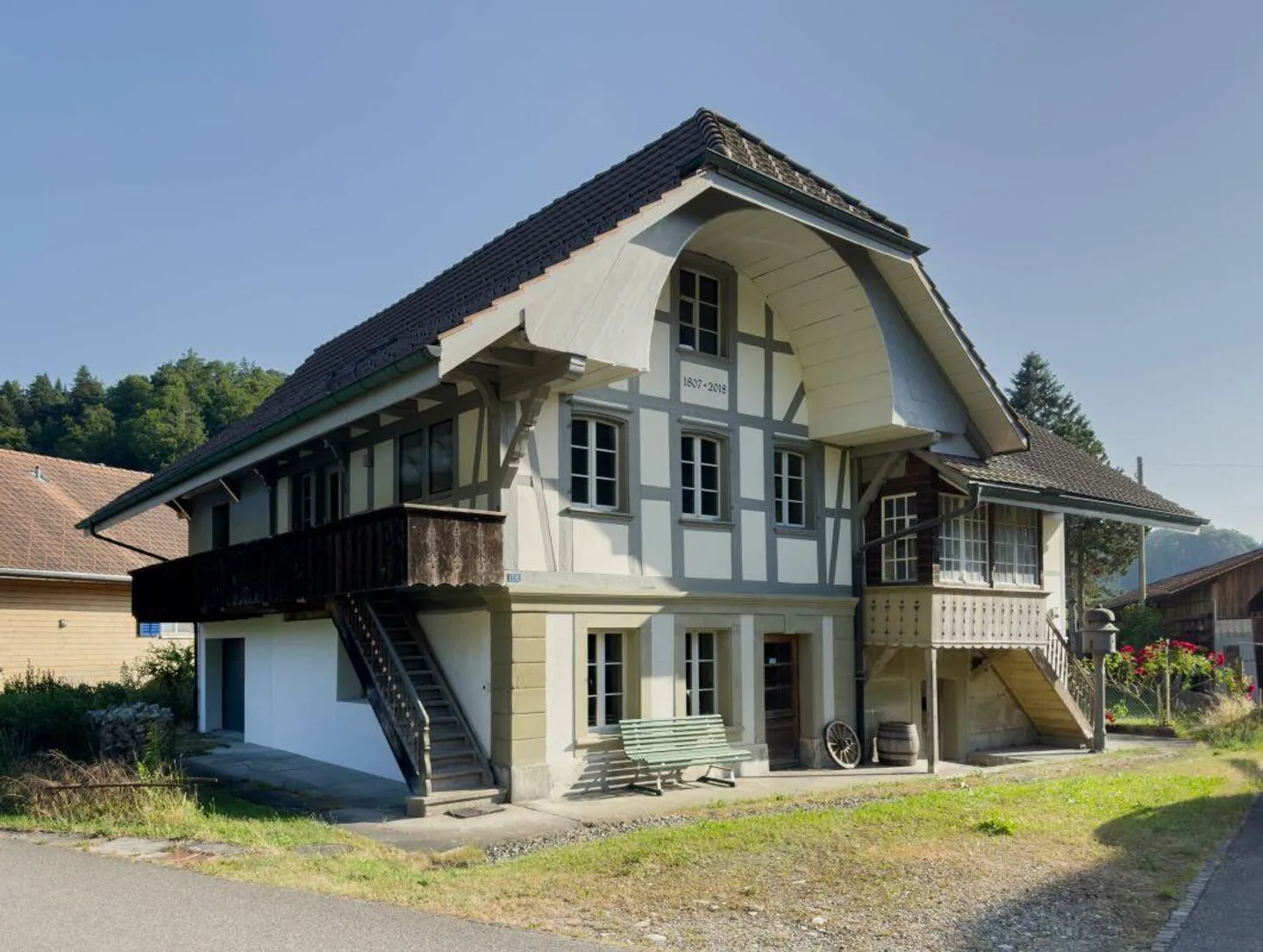 Nur 18 Minuten von Bern entfernt! Sonniges Riegelhaus mit grosser Terrasse und schönem Umschwung - Foto 28 von 30