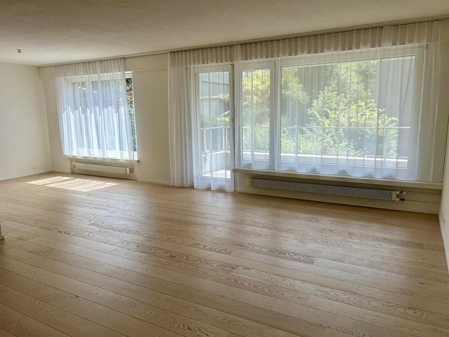 Sonnige 3,5-Zimmer-Wohnung in Zug - Foto 1 von 5