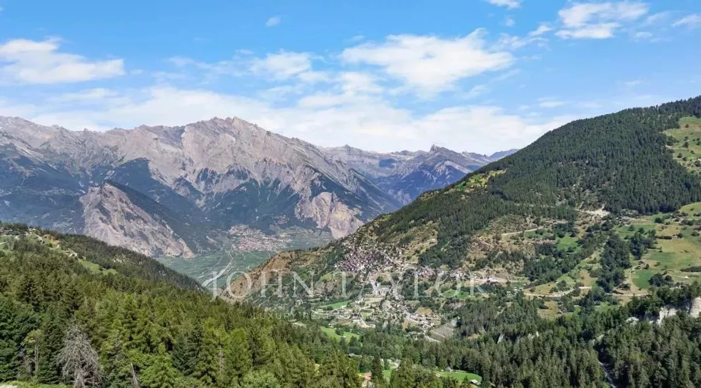 Cozy Chalet with Mountain View - La Tzoumaz, 4 Valleys - Photo 11 of 11