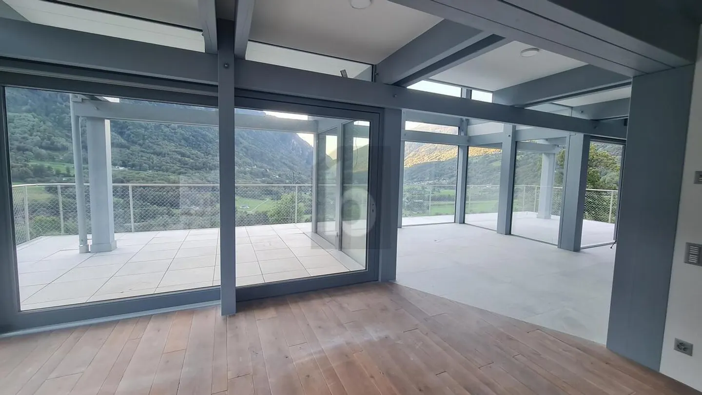 SPACIOUS AND ELEGANT WITH BREATHTAKING VIEW - Photo 5 of 6
