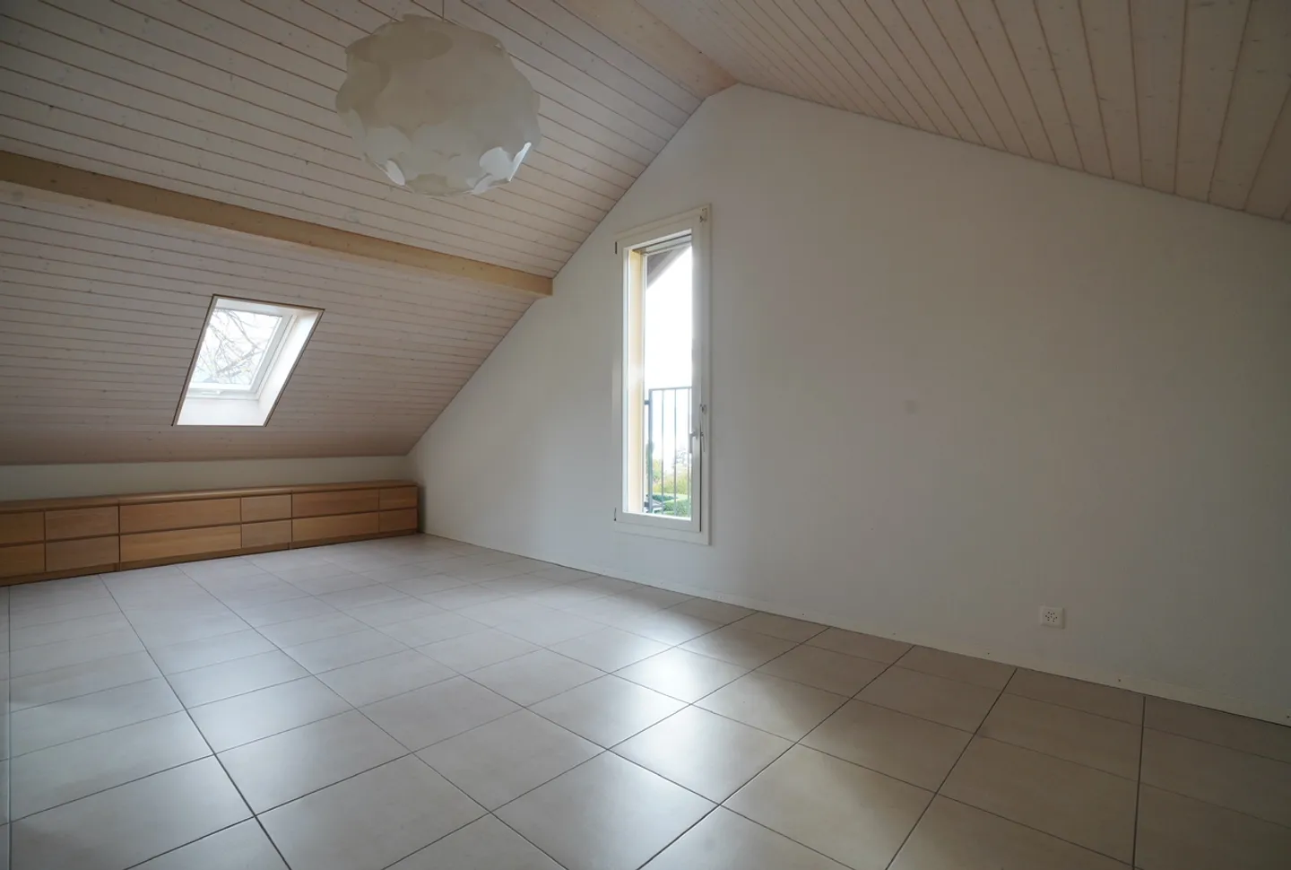 Dernier étage 4.5 pièces - Photo 8 sur 19