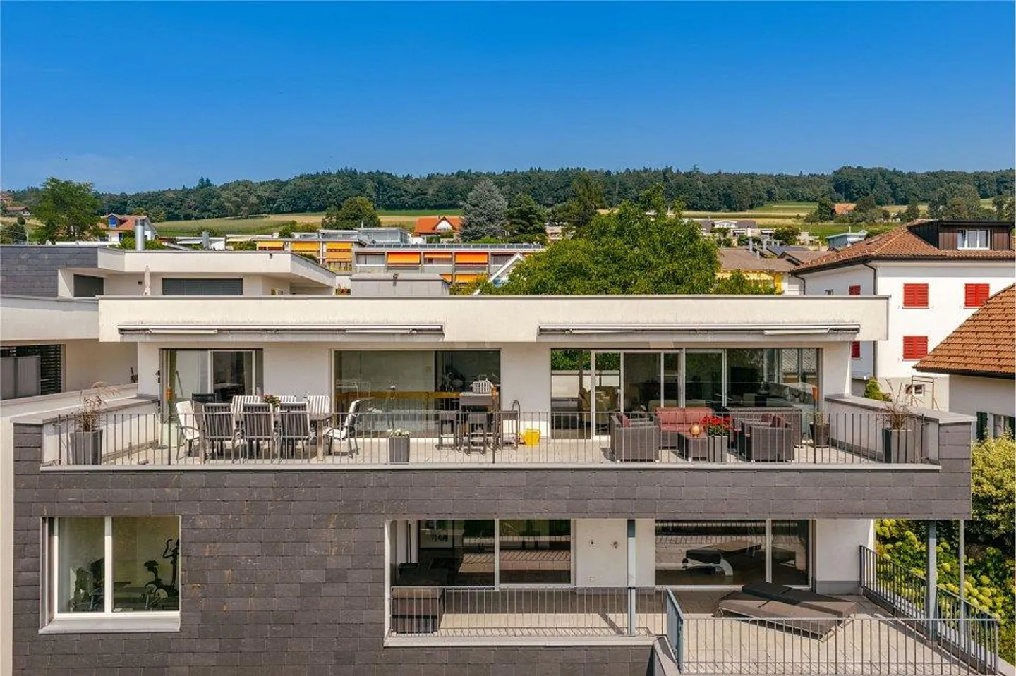 Space, Light, Far View: Living at the Highest Level - Photo 1 of 13