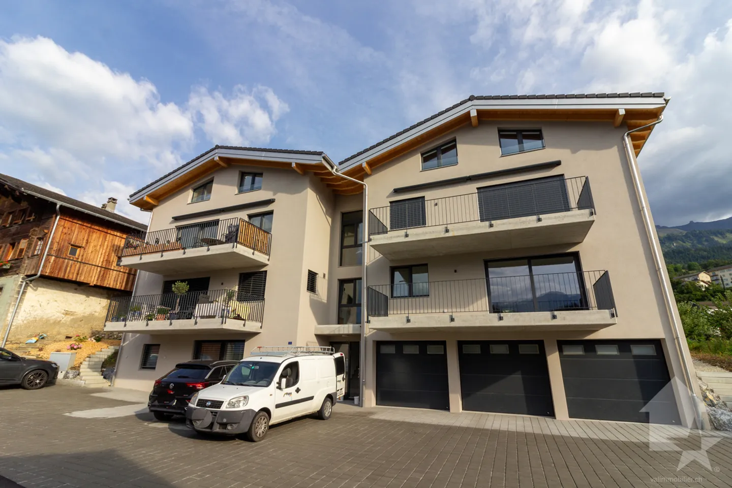 Magnificent 4.5 rooms new of 137m2 with large balcony - Photo 3 of 18