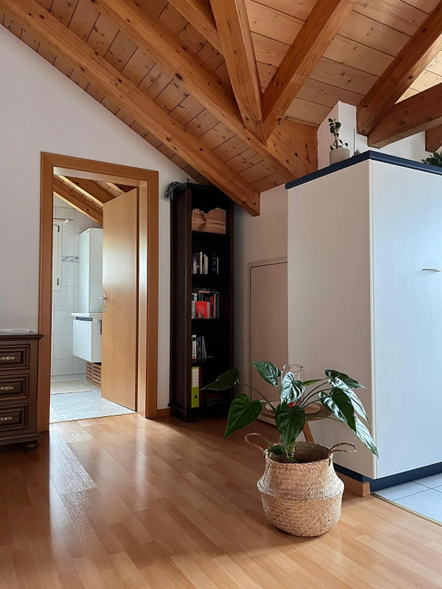 2.5 Zimmer-Dachwohnung - Foto 10 von 10