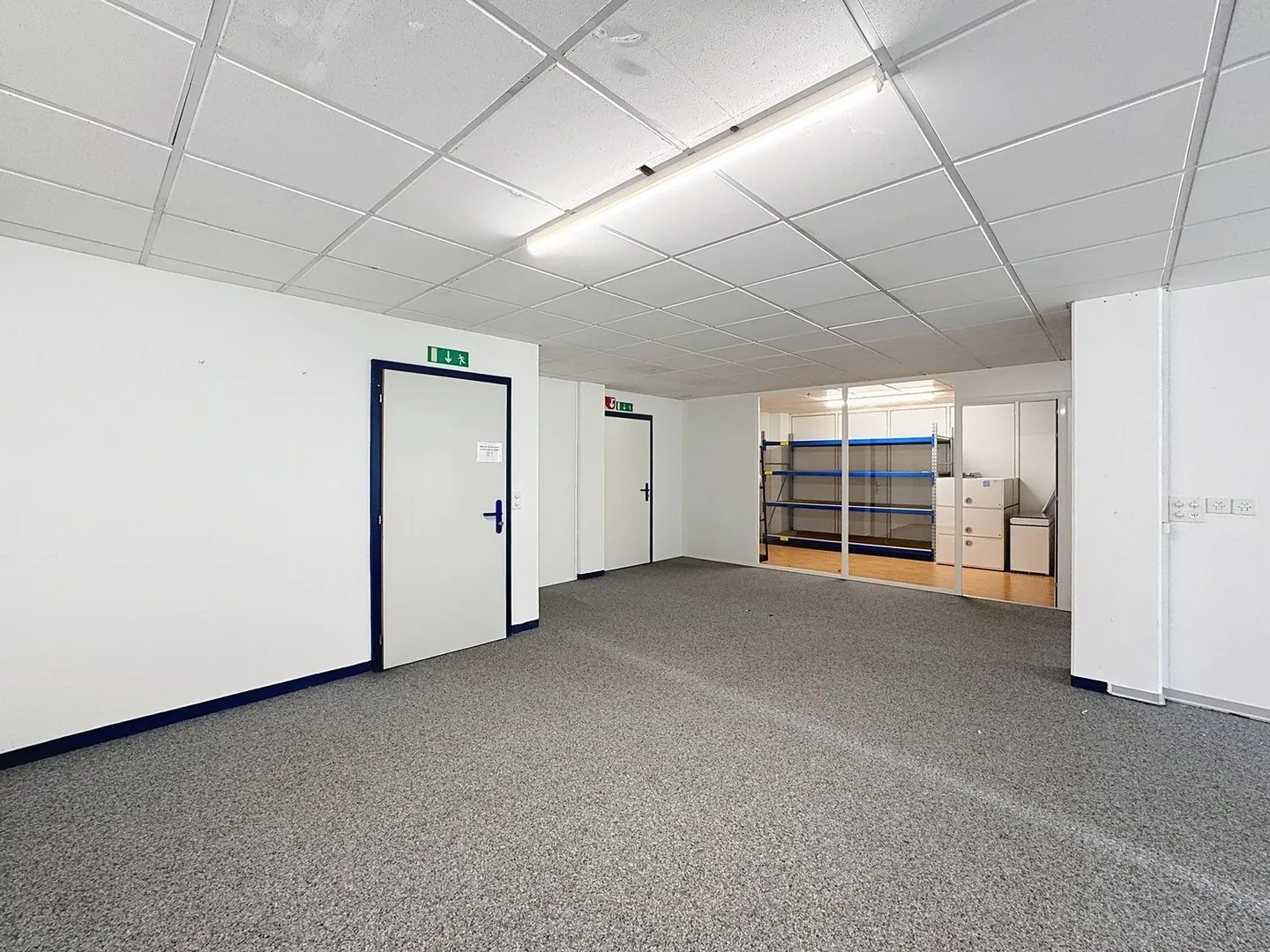 LOUER - Surface commerciale/bureaux à Givisiez - Photo 5 sur 7