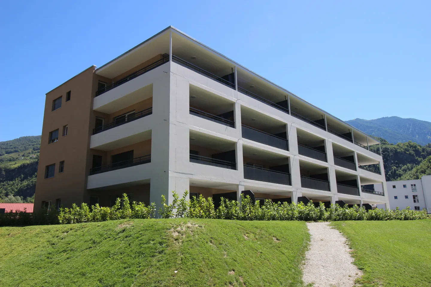 Appartamento in vendita - Foto 1 di 9