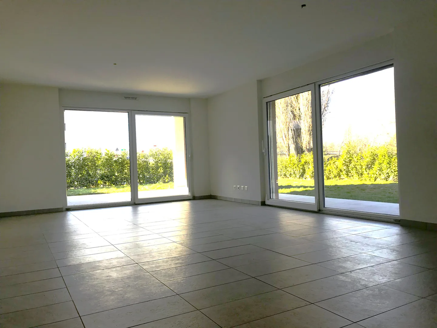 Appartamento in vendita - Foto 5 di 9