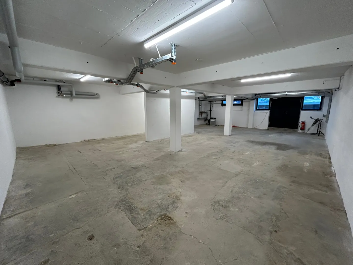 Spacious Storage Space for Rent - Photo 4 of 4