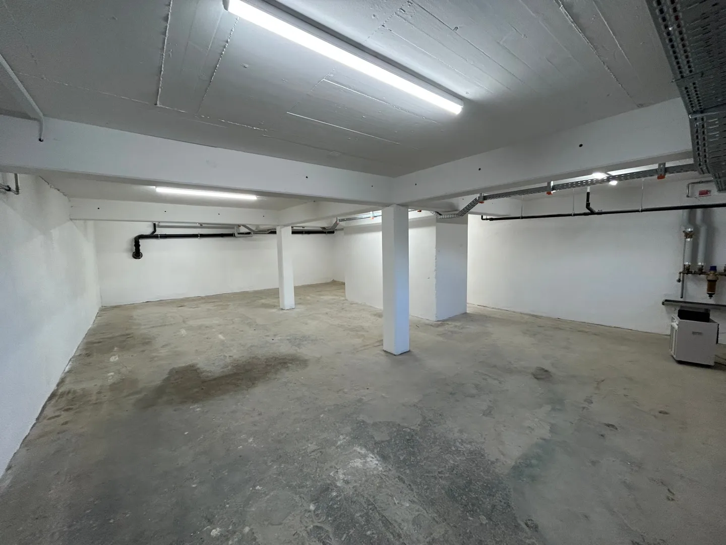 Spacious Storage Space for Rent - Photo 2 of 4