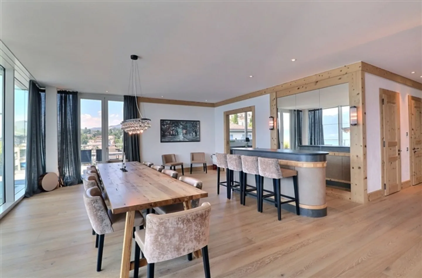 EXCEPTIONAL PENTHOUSE – 180° VIEW - Photo 6 of 13