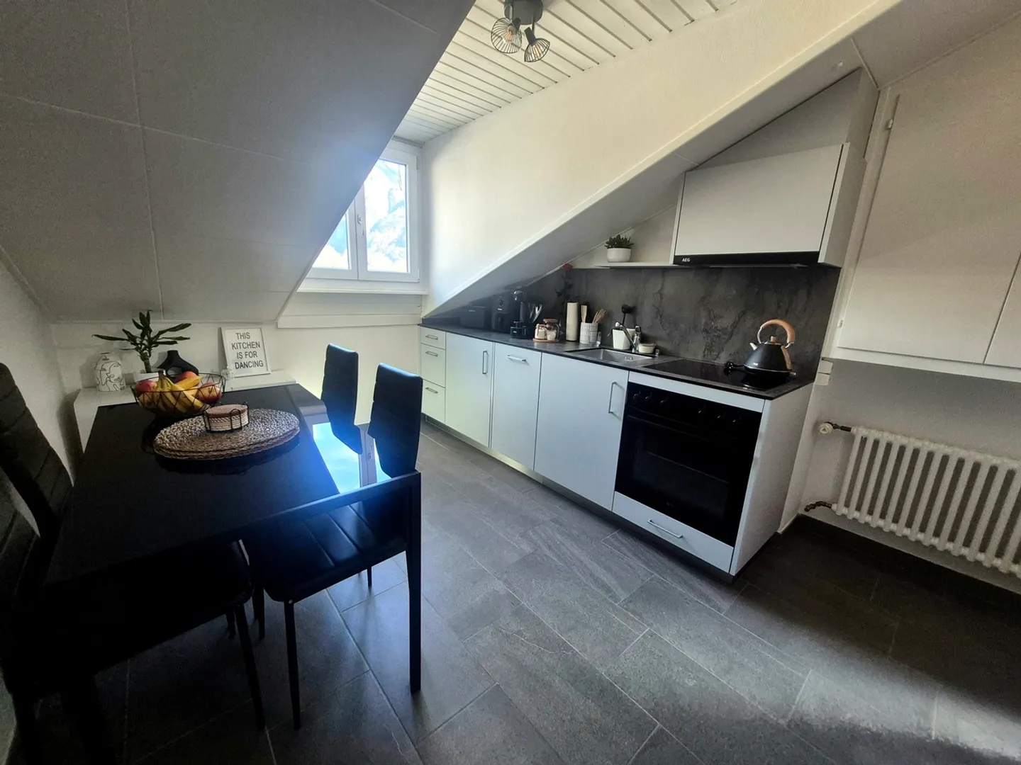 Apartment for rent - Photo 3 of 7