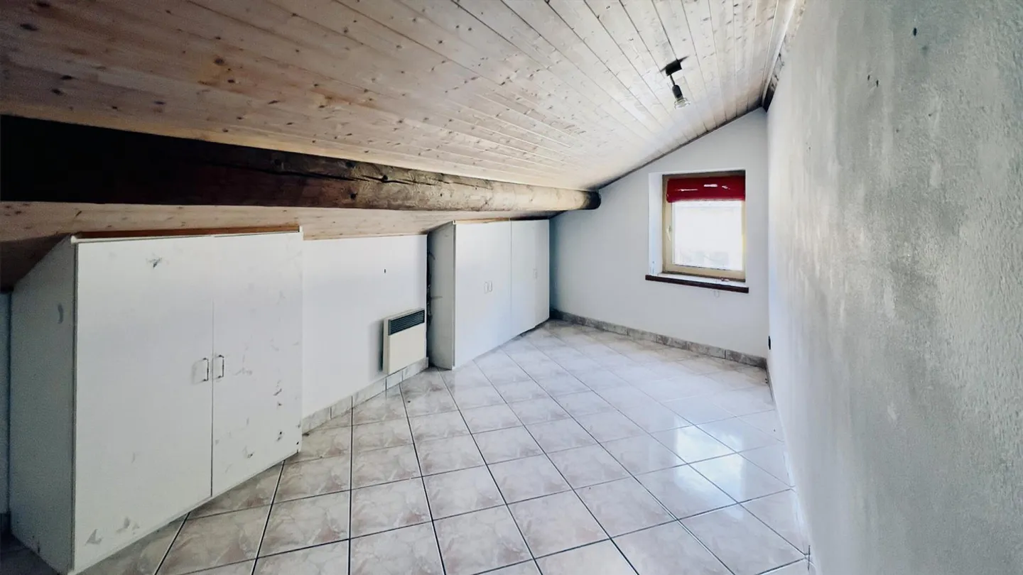 4,5-Zimmer-Haus zur Renovierung in Sessa - Tresa - Foto 7 von 9