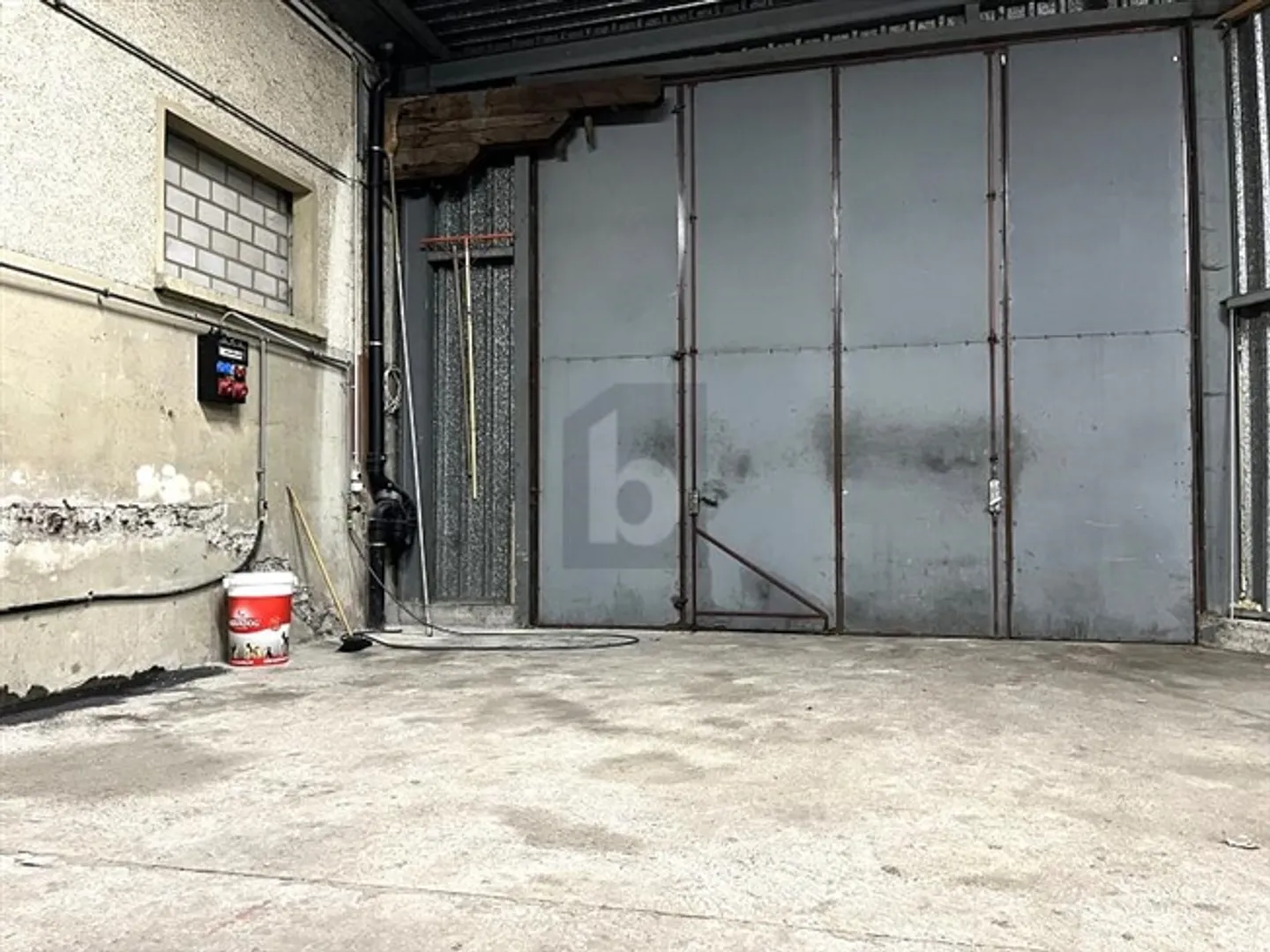 AUTOWORKSHOP FOR RENT - Photo 3 of 6