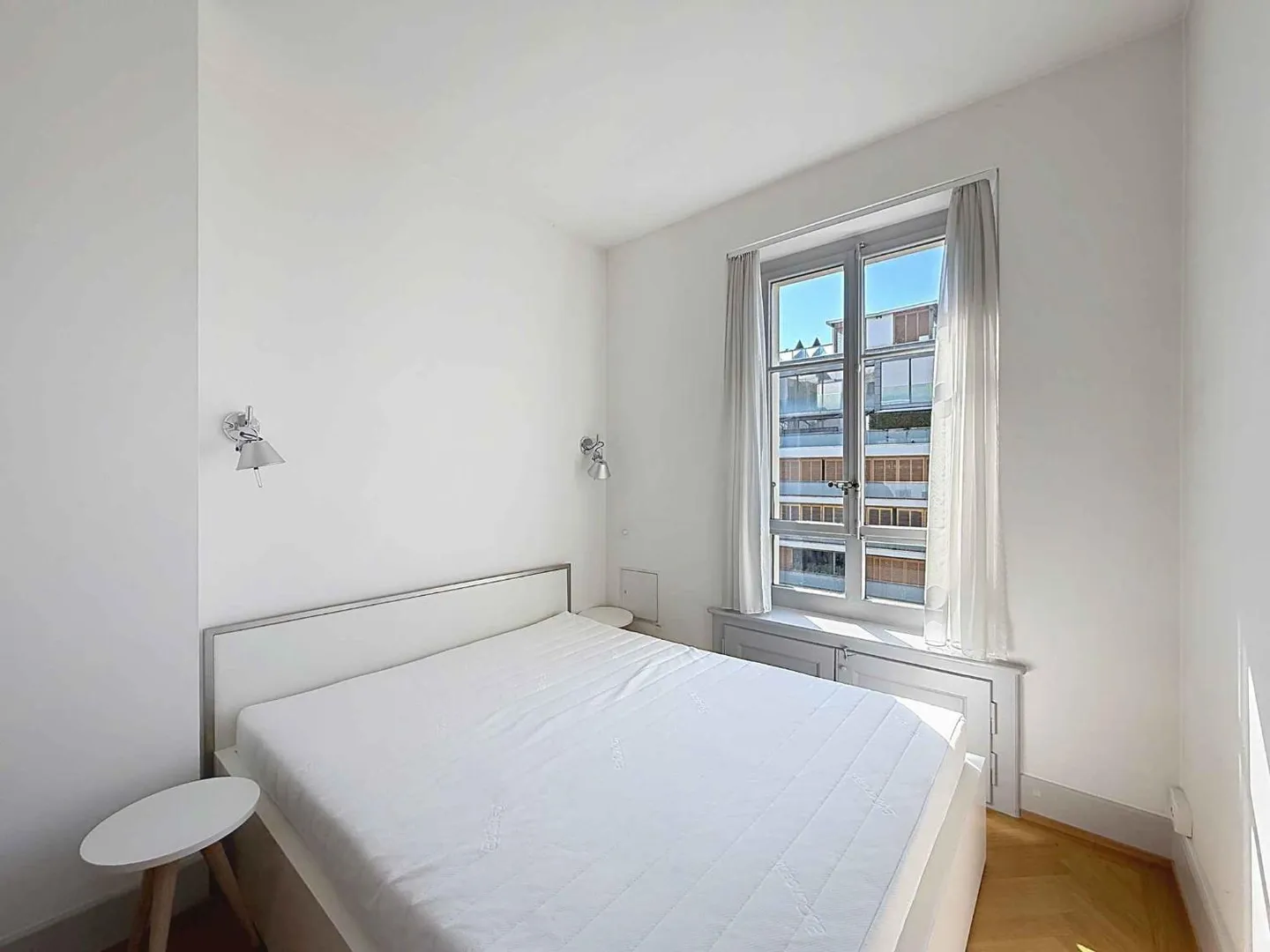 Furnished 2.5-room apartment - Photo 8 of 11