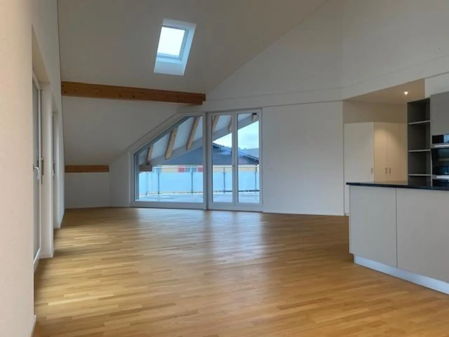 Modernes Apartment mit schöner Aussicht - Foto 4 von 14