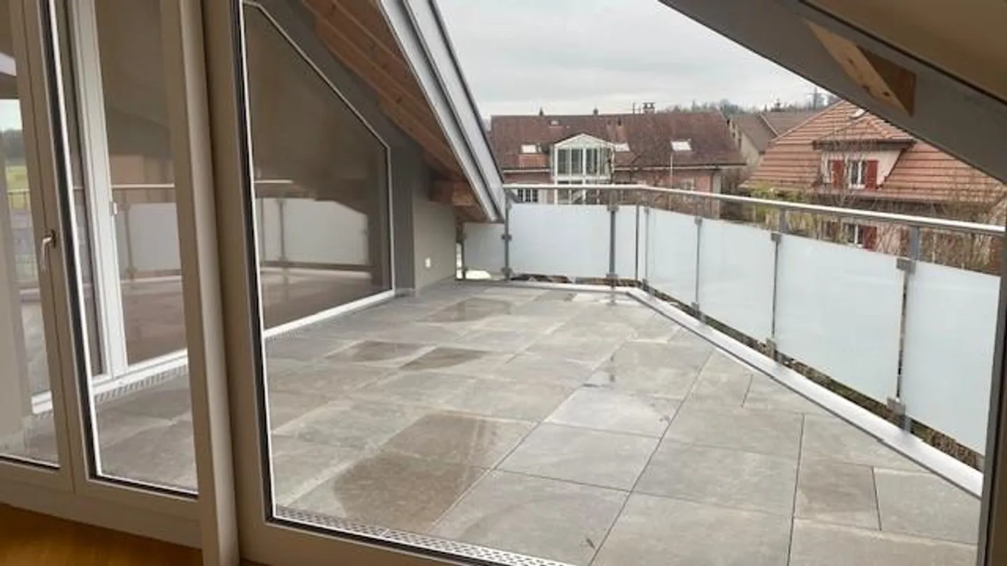 Modernes Apartment mit schöner Aussicht - Foto 9 von 14