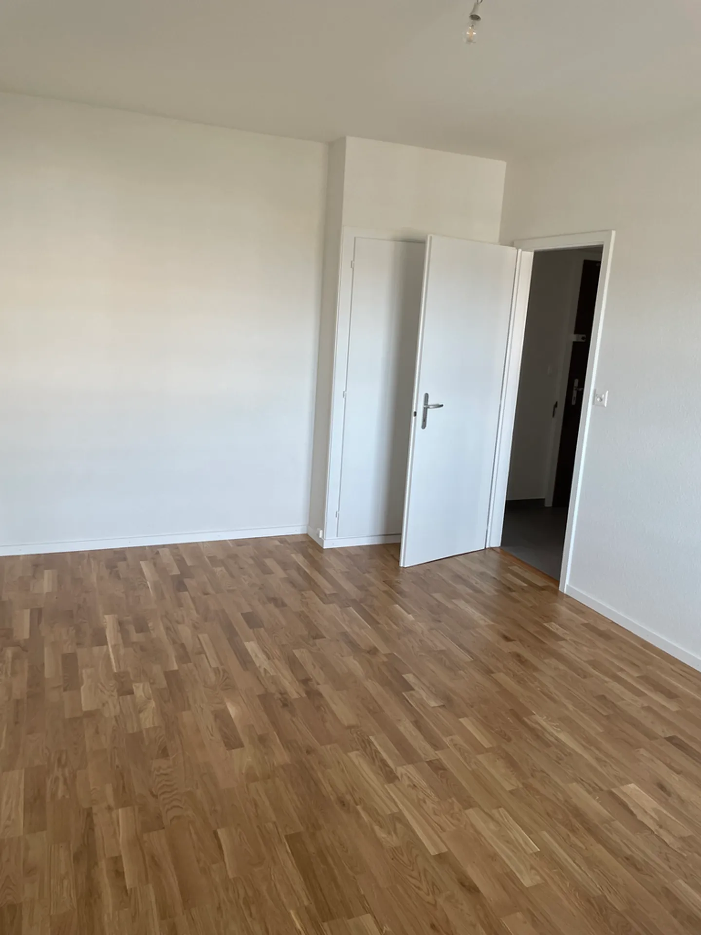Helles Apartment Nahe Parks - Foto 2 von 7