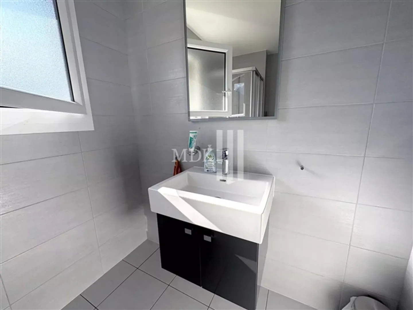 Spazi commerciali spaziosi (ideali per uffici e aziende di servizi) in affitto a Monthey - Foto 10 di 12