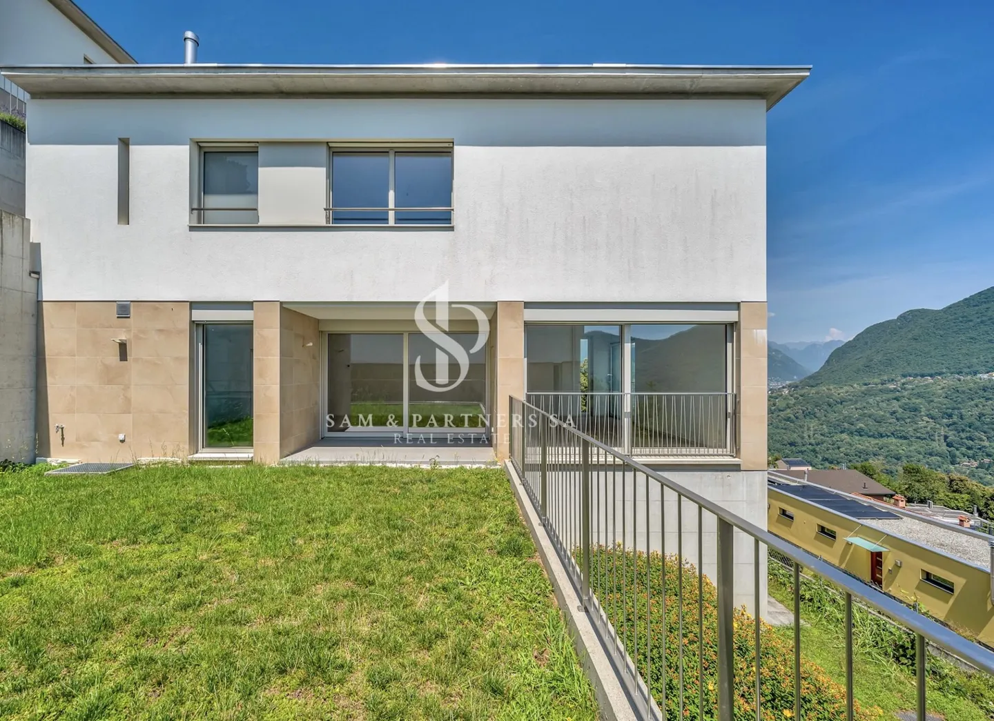 Modern House Newly Built - Photo 3 of 15