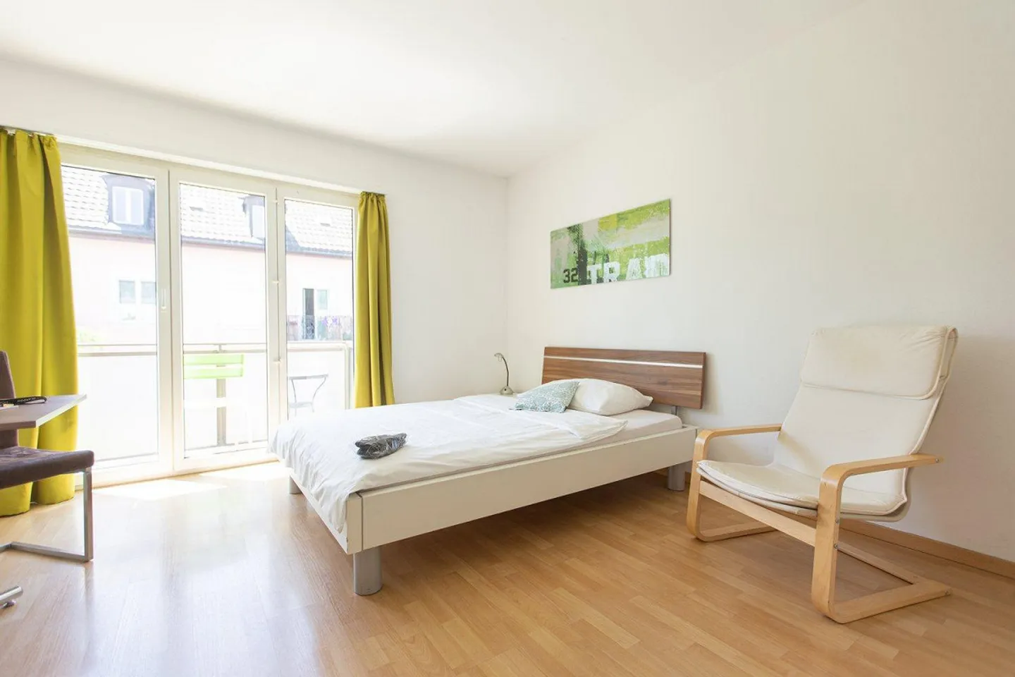 Möbliertes 1-Zimmer-Apartment mit Balkon in der Innenstadt Zürich - Foto 1 von 6